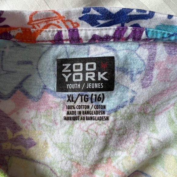 Zoo York - Colorful T-Shirt with Grafiti Design - Picture 5 of 5